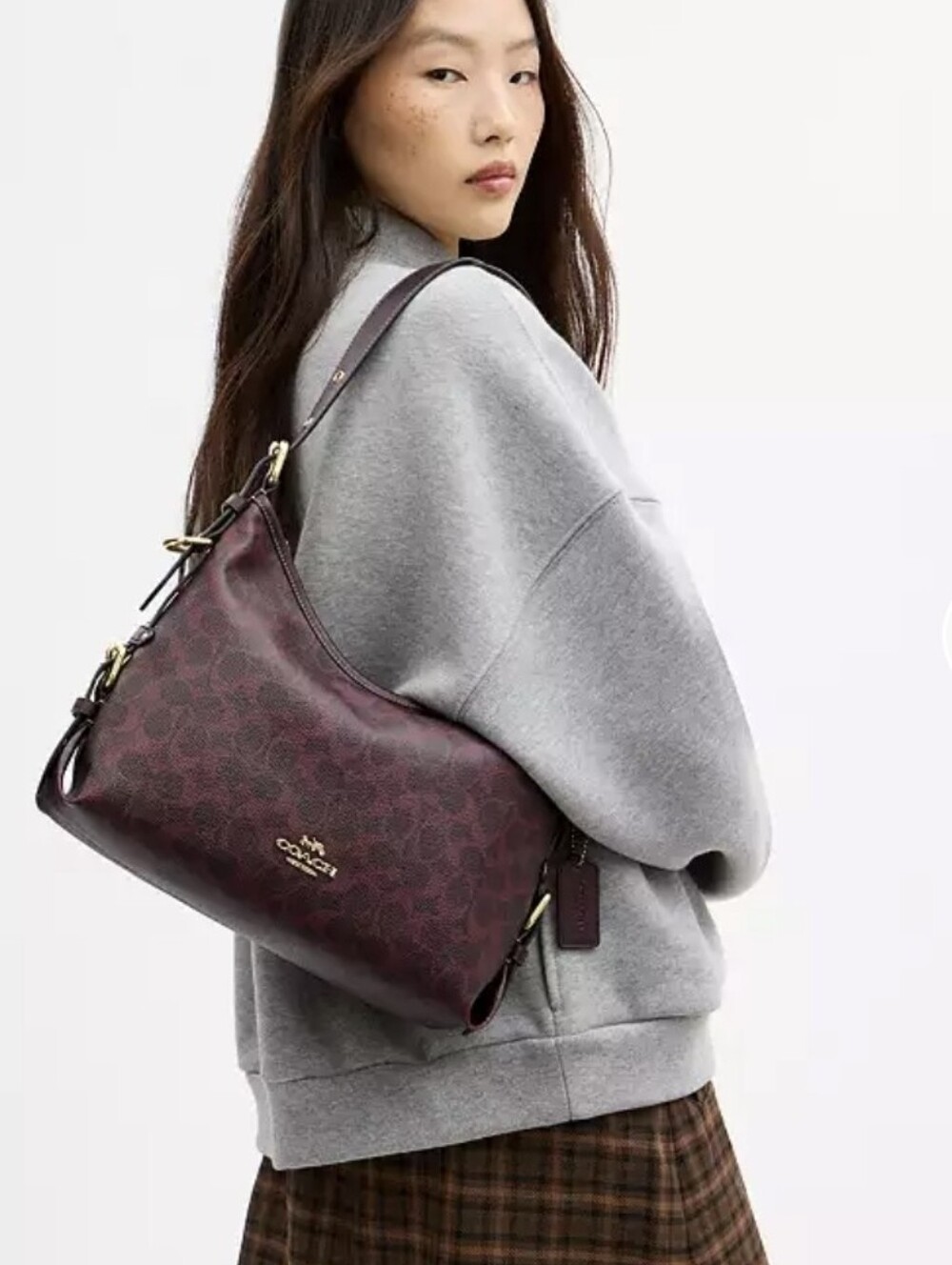 NWT Coach Laurel Shoulder Bag Signature Canvas Black Currant Gold - Picture 3 of 10